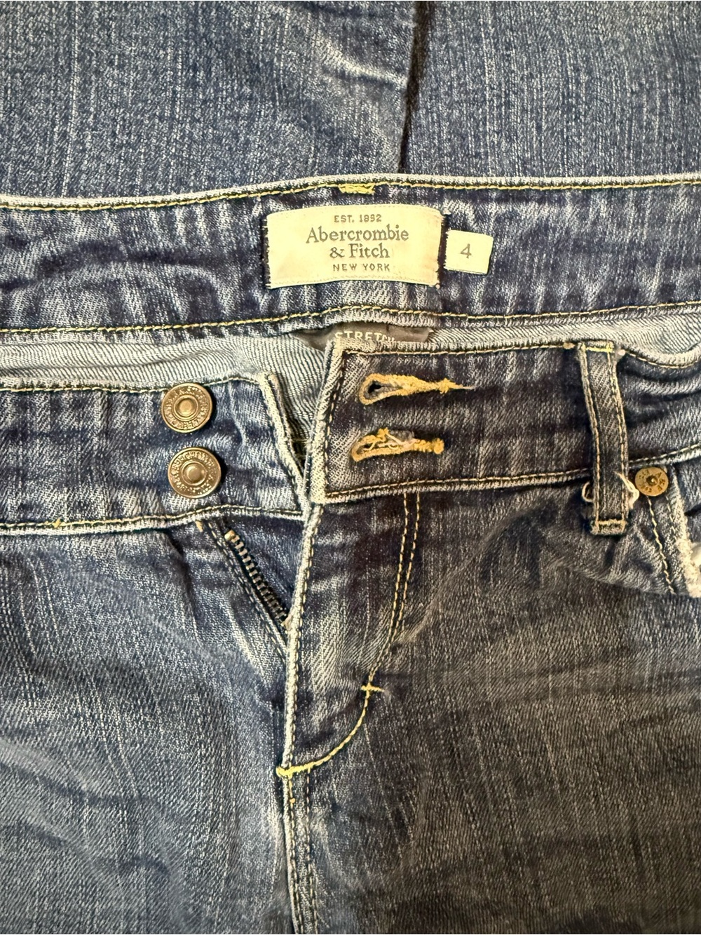 Women's Blue Flared Jeans - Classic Mid Wash Abercrombie & Fitch 4 - Picture 4 of 4